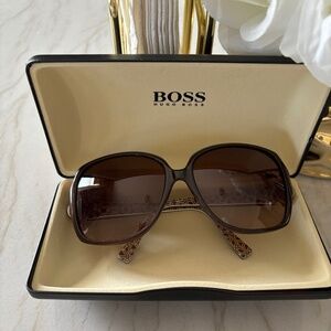 Hugo Boss women’s sunglasses